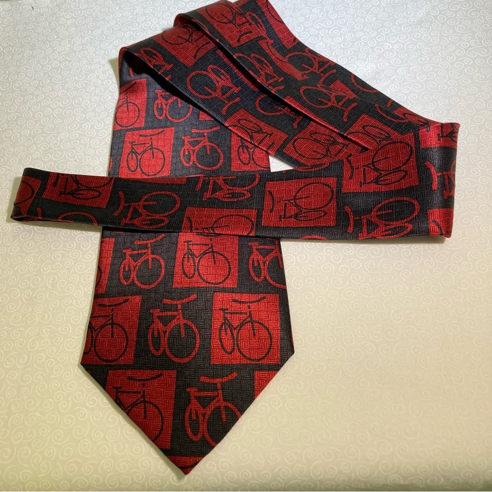 Cyclist Themed Men’s Exerstuff Black/Red 100% Silk Tie Business Casual Career